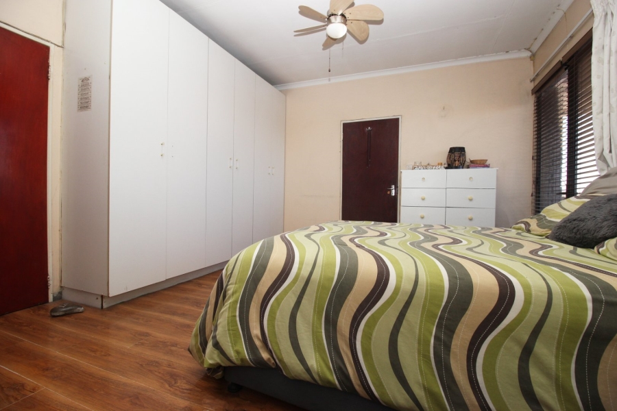 Commercial Property for Sale in Tuscany Glen Western Cape